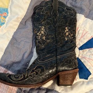 Corral Vintage size 11